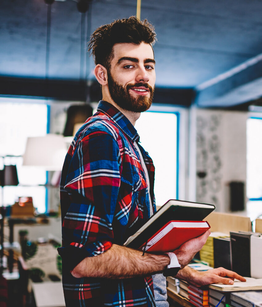 Multi-Platform Bookstore POS